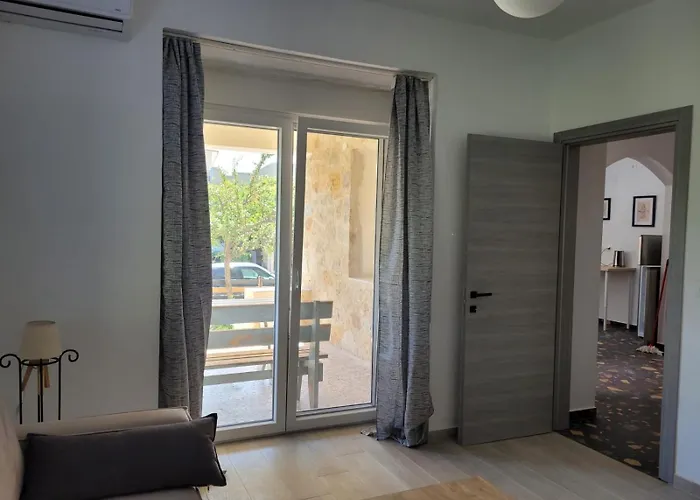 Modernes Direkt Am * Chrysi Ammoudia